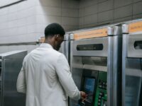 Терминалы Monobank — иллюстрация